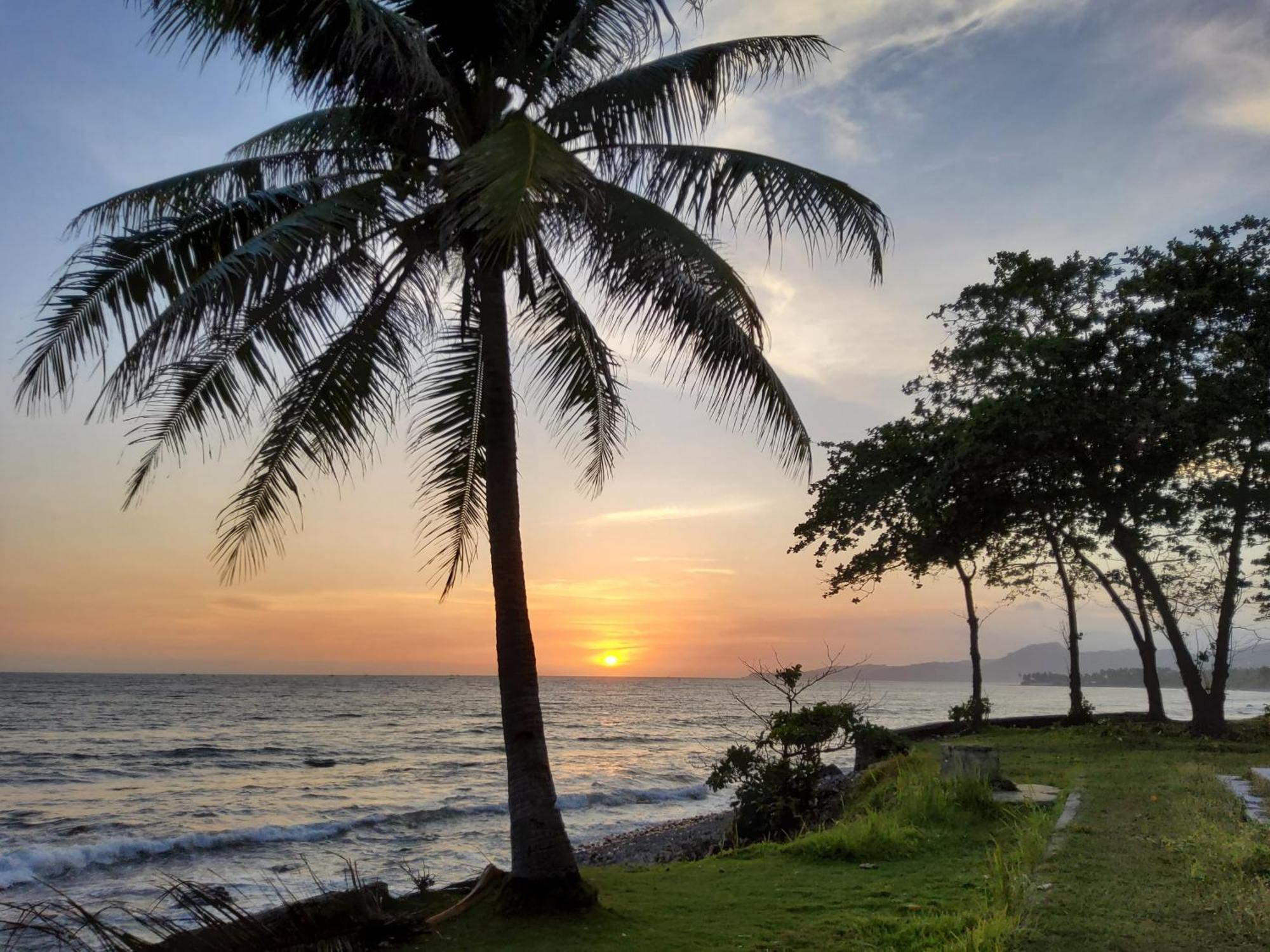 Hotel Kumala Samudra Cikakak المظهر الخارجي الصورة