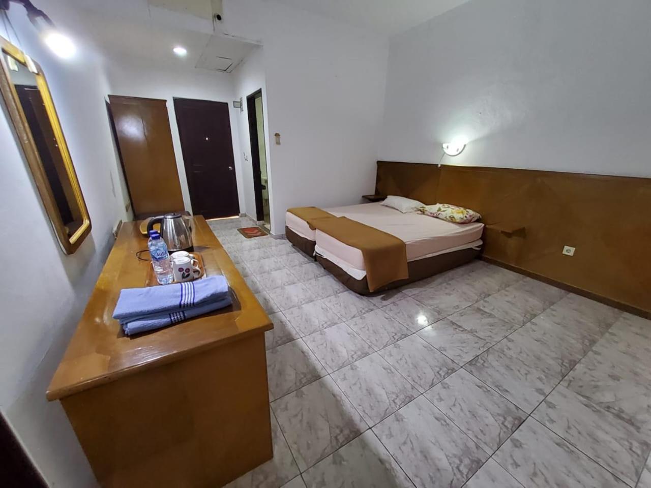 Hotel Kumala Samudra Cikakak المظهر الخارجي الصورة
