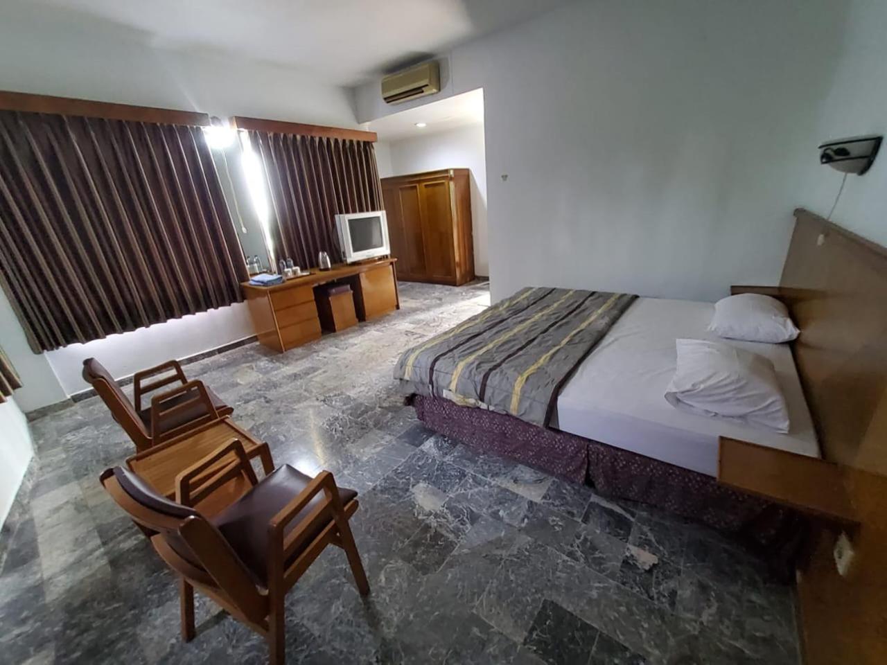Hotel Kumala Samudra Cikakak المظهر الخارجي الصورة