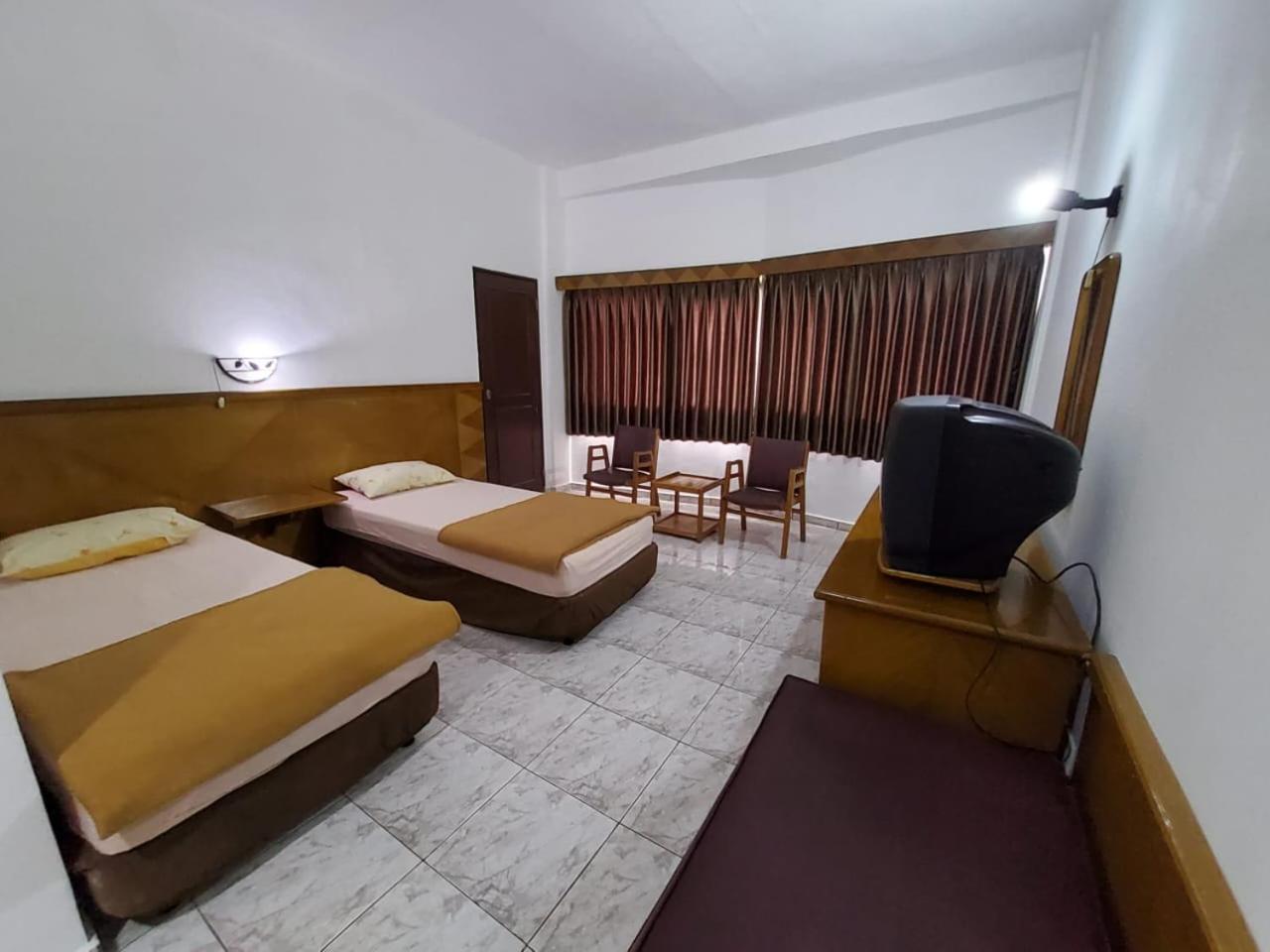 Hotel Kumala Samudra Cikakak المظهر الخارجي الصورة