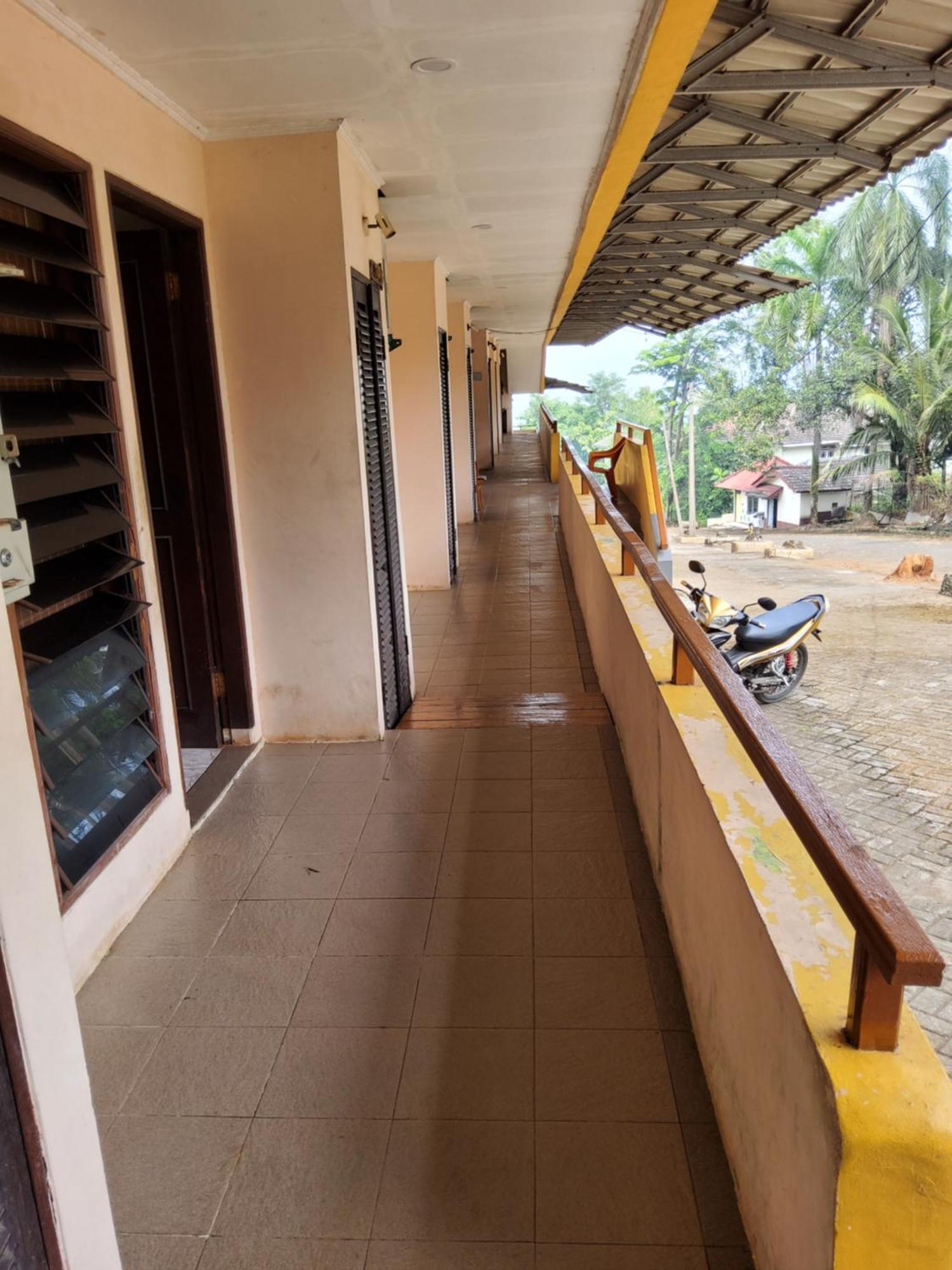 Hotel Kumala Samudra Cikakak المظهر الخارجي الصورة